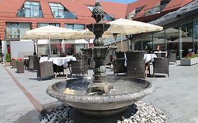 Grand Rose Spa Hotel